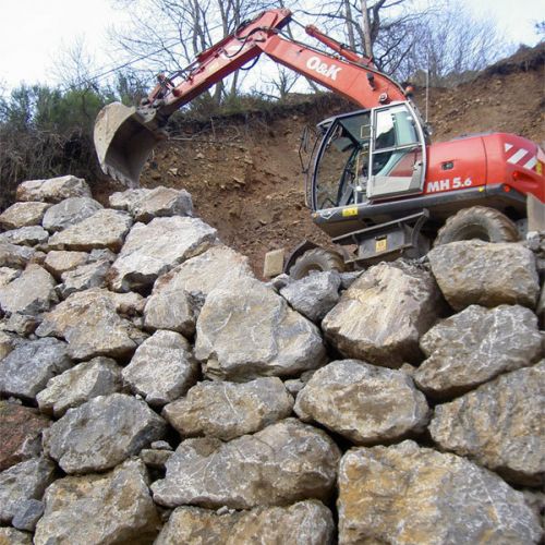 ESCOLLERA DE CONTENCION EN AMIEVA5