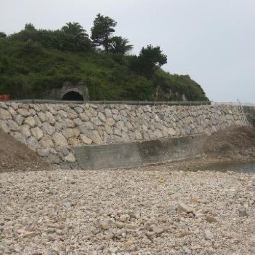 ESCOLLERA PLAYA DE SAN ANTOLIN (LLANES)